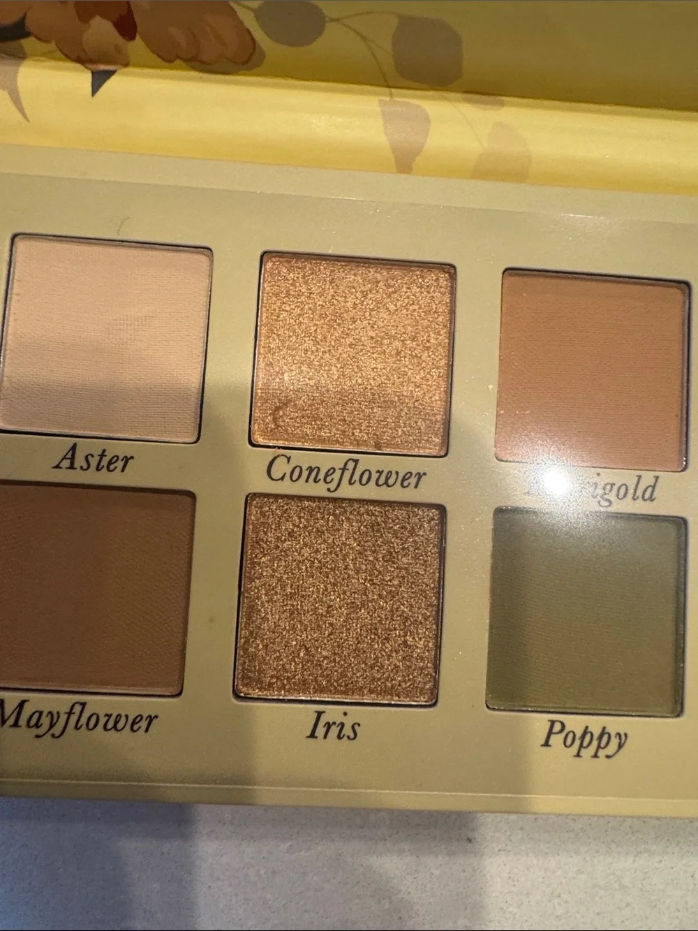 Laura Geller Wildflower Wishes Eyeshadow Palettes - Yellow Floral Packaging